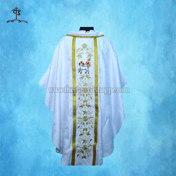 WHITE GOTHIC VESTMENT WITH AGNUS DEI EMBROIDERY
