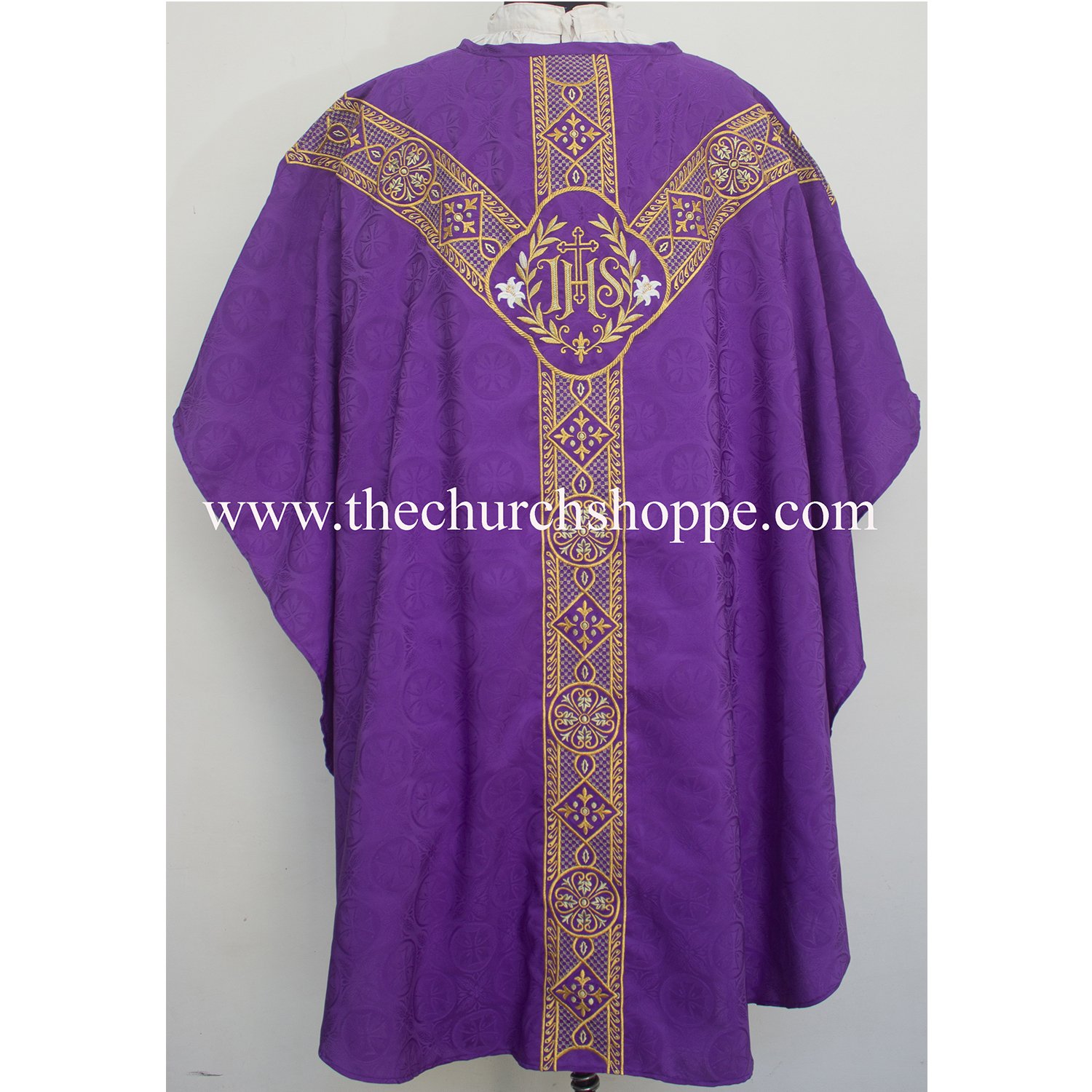GVS_M7C_F28V_PX_SS VIOLTE GOTHIC VESTMENT WITH PAX EMBROIDERY - Image 1