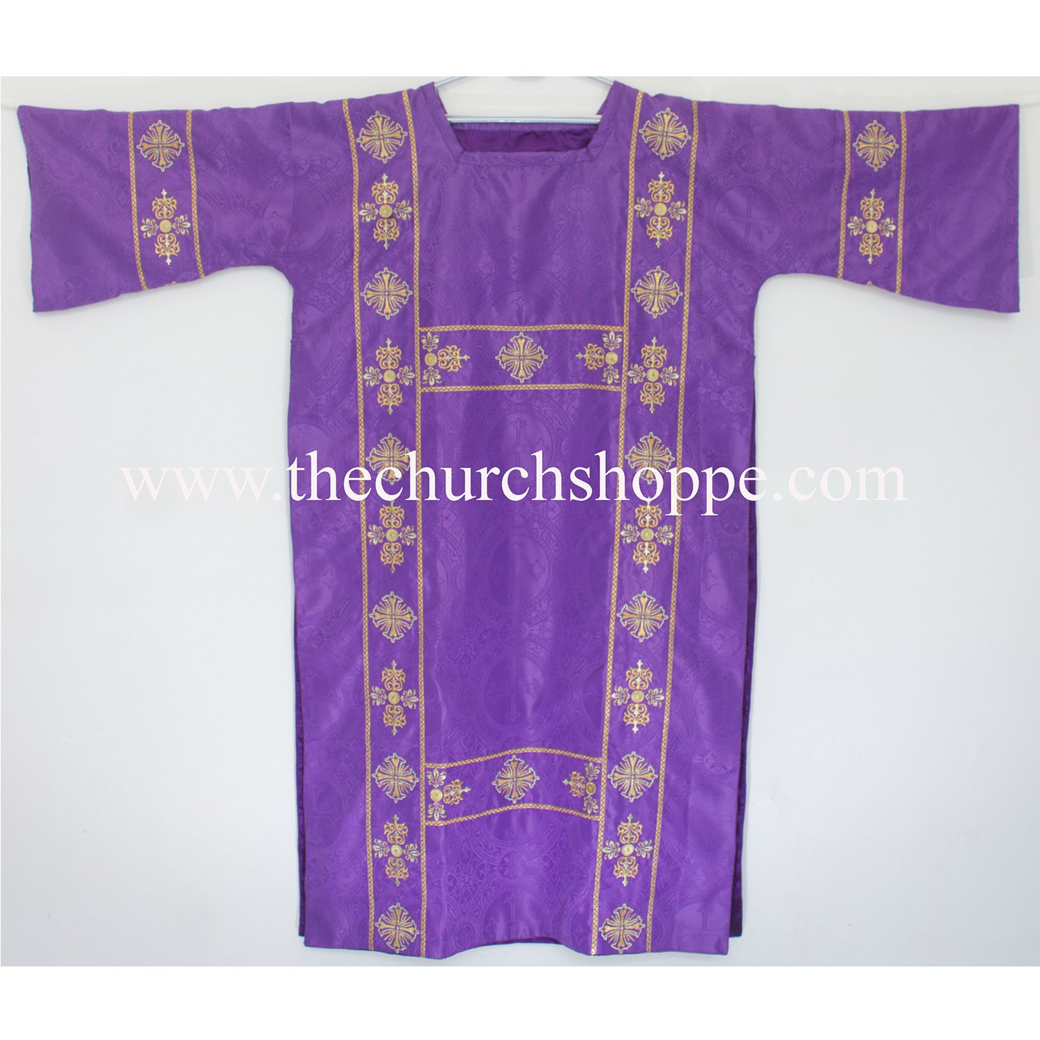 JDVS_M7B_F1V_SS VIOLET GOTHIC DALMATIC VESTMENT WITH DEACON’S STOLE AND MANIPLE - Image 1